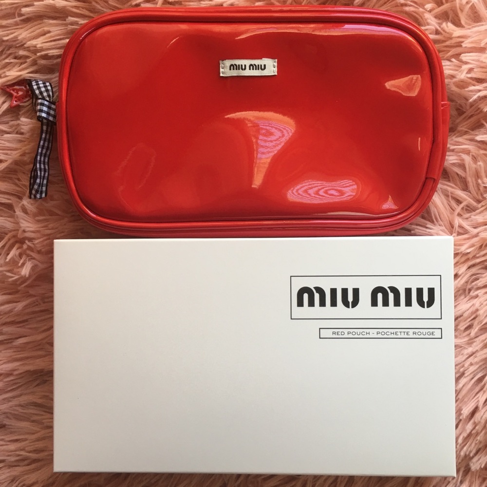 🐝💫Miu Miu Red Pouch